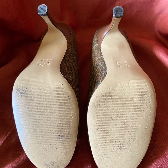 Hillard & Hanson - Picture 3 of 4